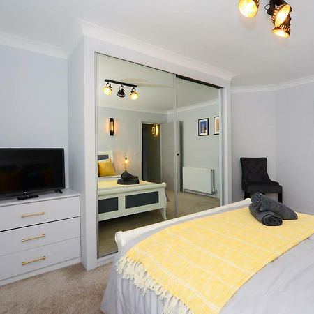 Beautiful Apartment Near Bournemouth, Poole & Sandbanks ภายนอก รูปภาพ