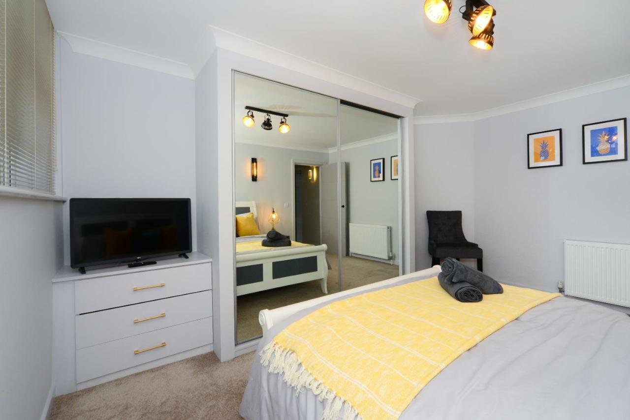 Beautiful Apartment Near Bournemouth, Poole & Sandbanks ภายนอก รูปภาพ